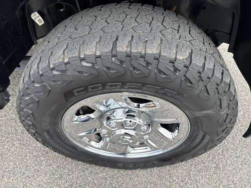Bright White Clearcoat 2024 RAM 2500 TRADESMAN