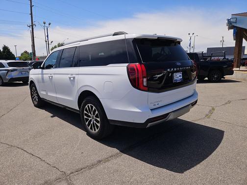 OXFORD WHITE 2025 Ford Expedition Max Platinum
