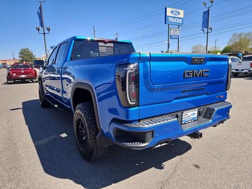 Dynamic Blue Metallic 2023 GMC Sierra 1500 AT4
