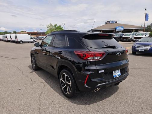 Mosaic Black Metallic 2023 Chevrolet Trailblazer RS