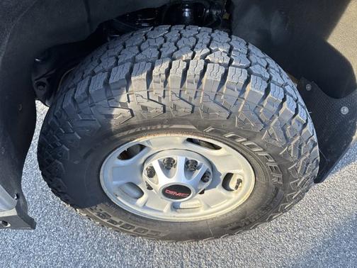 2023 GMC Sierra 1500 SLE