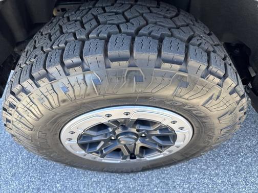 SHADOW BLACK 2024 Ford Ranger RAPTOR