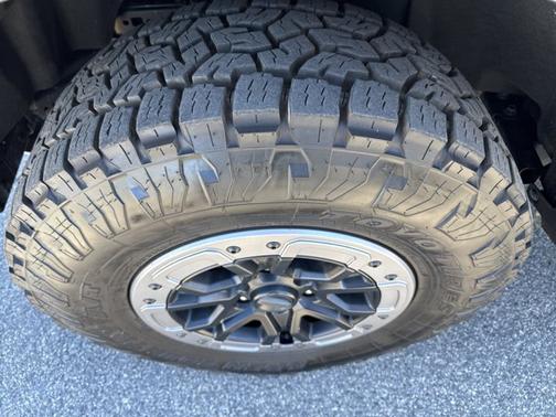SHADOW BLACK 2024 Ford Ranger RAPTOR