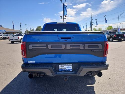 Black 2022 Chevrolet Suburban Z71