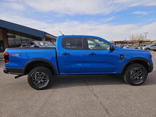 VELOCITY BLUE METALLIC 2025 Ford Ranger XLT