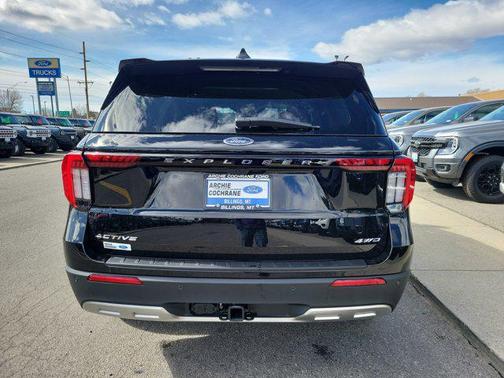 AGATE BLACK METALLIC 2026 Ford Explorer Active (200A)