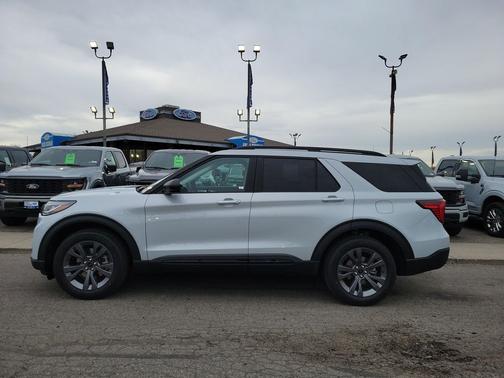 SPACE WHITE METALLIC 2026 Ford Explorer Active w/200A Pkg