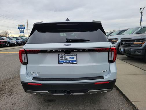 SPACE WHITE METALLIC 2026 Ford Explorer Active w/200A Pkg