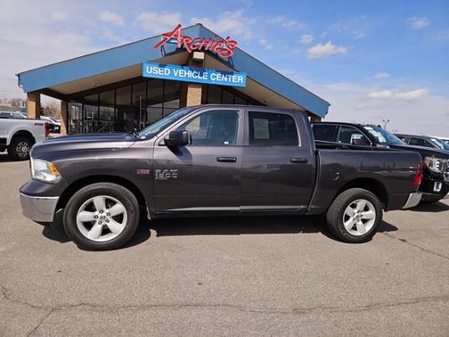 Granite Crystal Clearcoat Metallic 2023 RAM 1500 Classic SLT