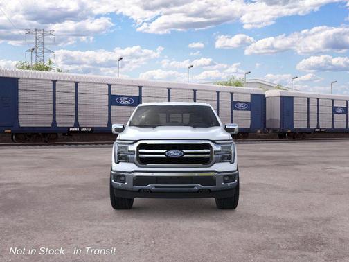 Star White Metallic Tri-Coat 2026 Ford F-150 Lariat