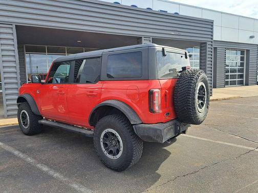 Race Red 2023 Ford Bronco Outer Banks