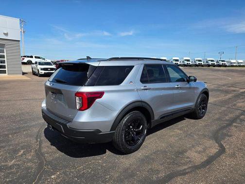 Iconic Silver Metallic 2024 Ford Explorer Timberline