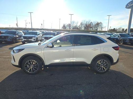 2026 Ford Escape PHEV SE