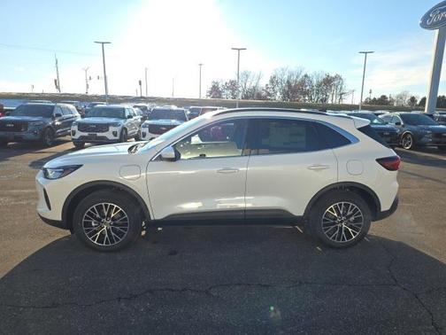 2026 Ford Escape PHEV SE