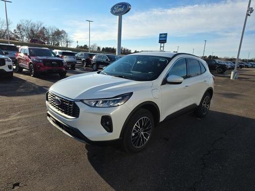2026 Ford Escape PHEV SE