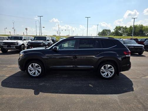 2022 Volkswagen Atlas 3.6L SE w/Technology