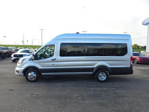 2026 Ford Transit-350 XLT