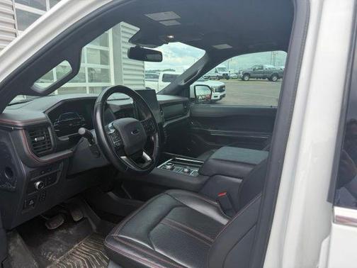 White Metallic 2022 Ford Expedition Limited