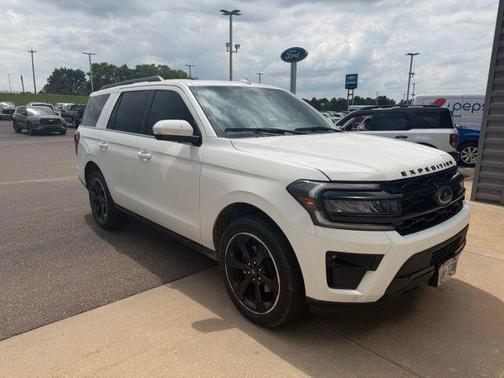 White Metallic 2022 Ford Expedition Limited
