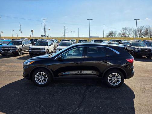 Agate Black Metallic 2020 Ford Escape SE