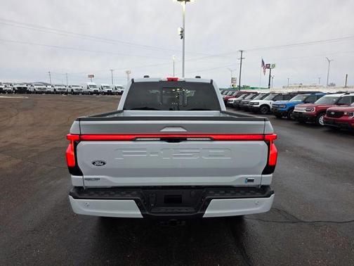 2025 Ford F-150 Lightning LARIAT