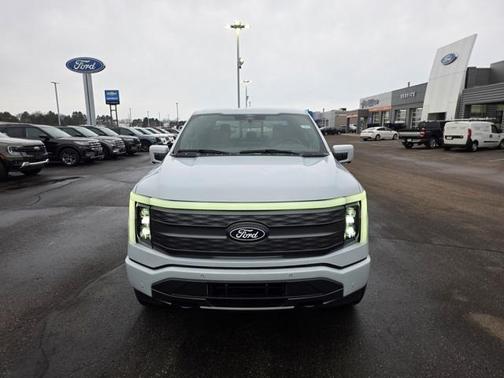 2025 Ford F-150 Lightning LARIAT