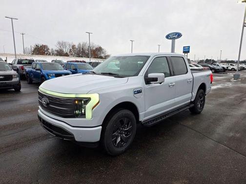 2025 Ford F-150 Lightning LARIAT