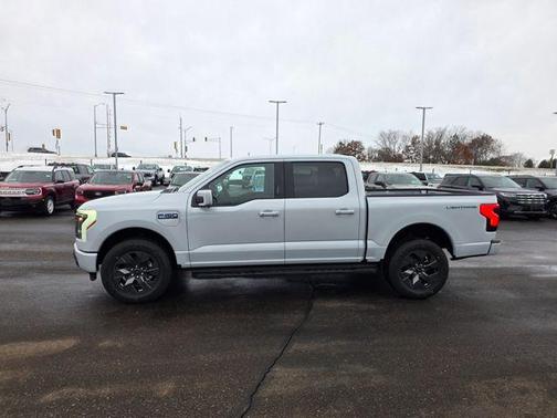2025 Ford F-150 Lightning LARIAT