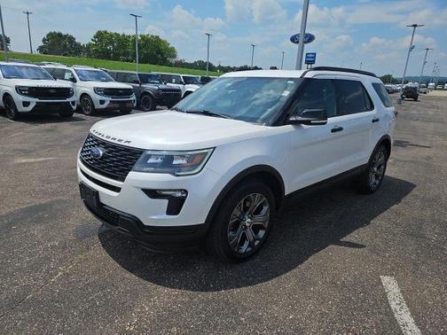 2018 Ford Explorer Sport
