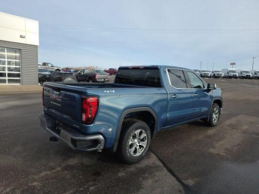 2024 GMC Sierra 1500 SLE