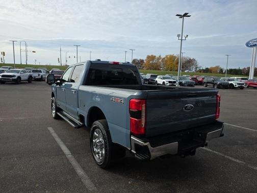 2023 Ford F-350 Lariat