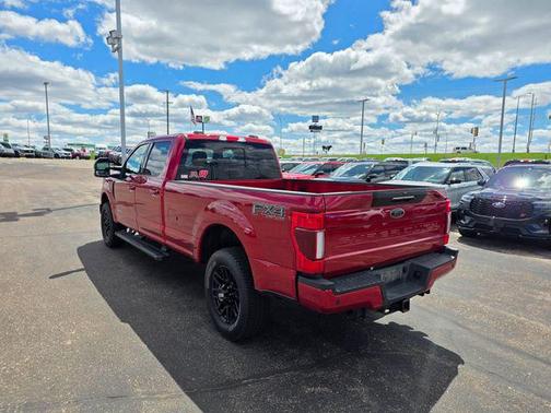Rapid Red Metallic Tinted Clearcoat 2022 Ford F-350 Lariat