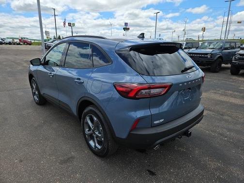 2025 Ford Escape ST-Line Select