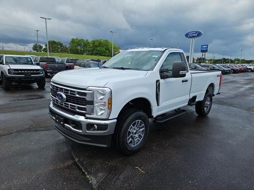 2025 Ford F-350 XLT