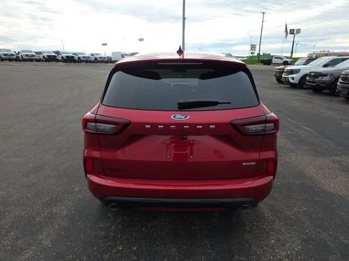 2026 Ford Escape ST-Line Elite