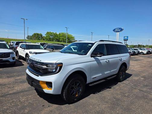 Space Silver Metallic 2026 Ford Expedition Tremor