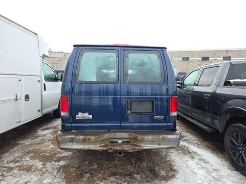 2007 Ford E350 Super Duty Base