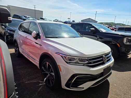 Opal White 2024 Volkswagen Tiguan 2.0T SEL R-Line 4MOTION