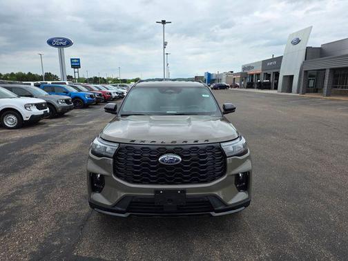 Marsh Gray 2026 Ford Explorer ST-Line