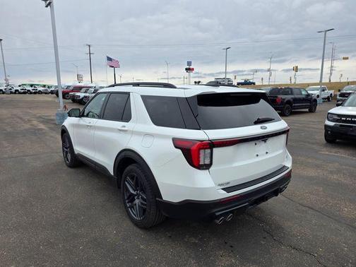 Star White Metallic Tri-Coat 2025 Ford Explorer ST