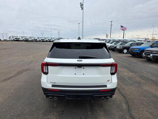Star White Metallic Tri-Coat 2025 Ford Explorer ST