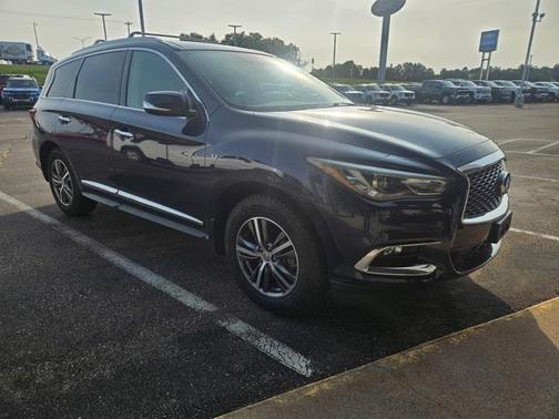2017 INFINITI QX60 Base