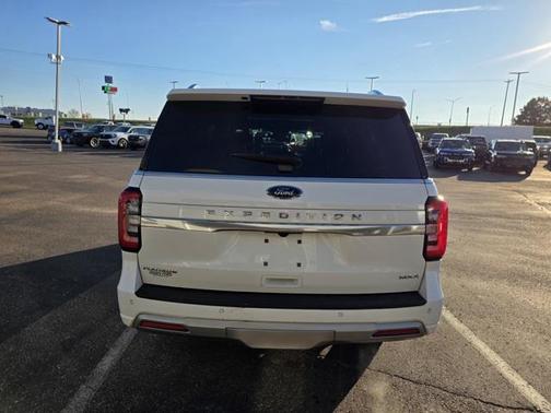 2022 Ford Expedition Max Platinum