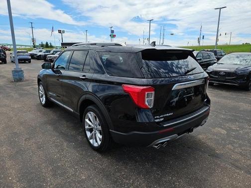 2023 Ford Explorer Platinum