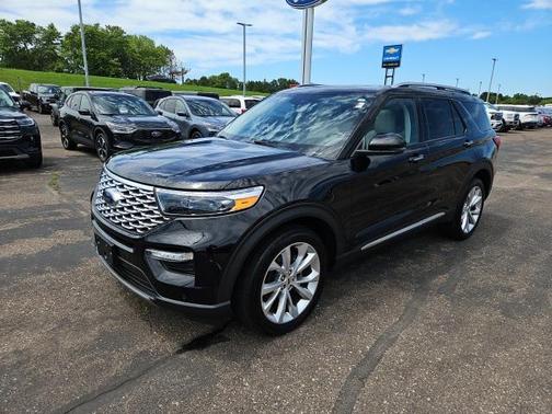 2023 Ford Explorer Platinum