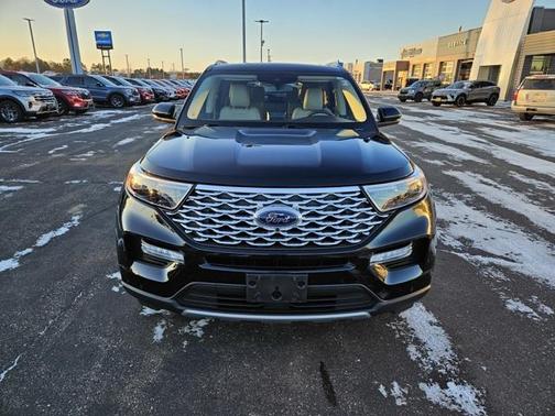 2023 Ford Explorer Platinum