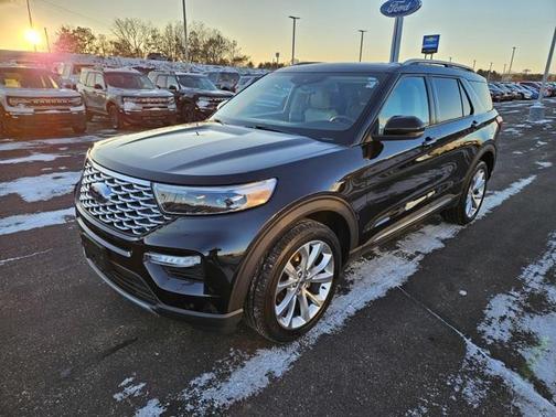 2023 Ford Explorer Platinum