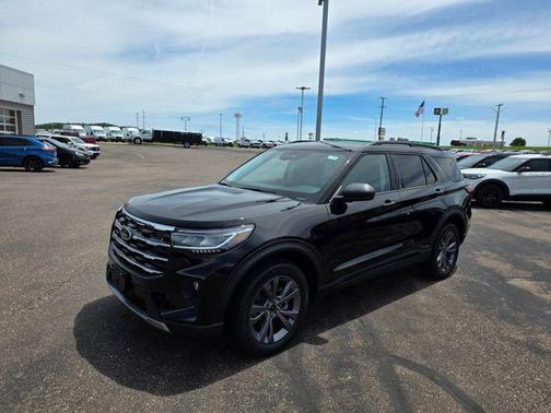 Agate Black Metallic 2026 Ford Explorer Active