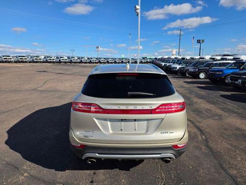 White Gold Metallic 2017 Lincoln MKC Select