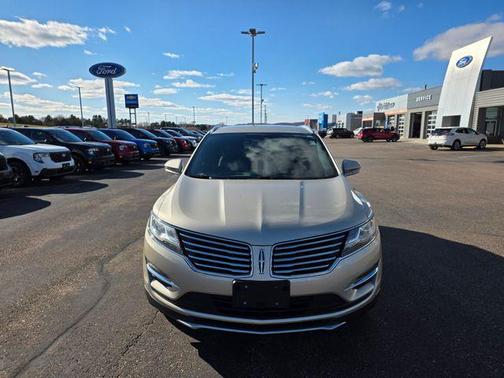 White Gold Metallic 2017 Lincoln MKC Select
